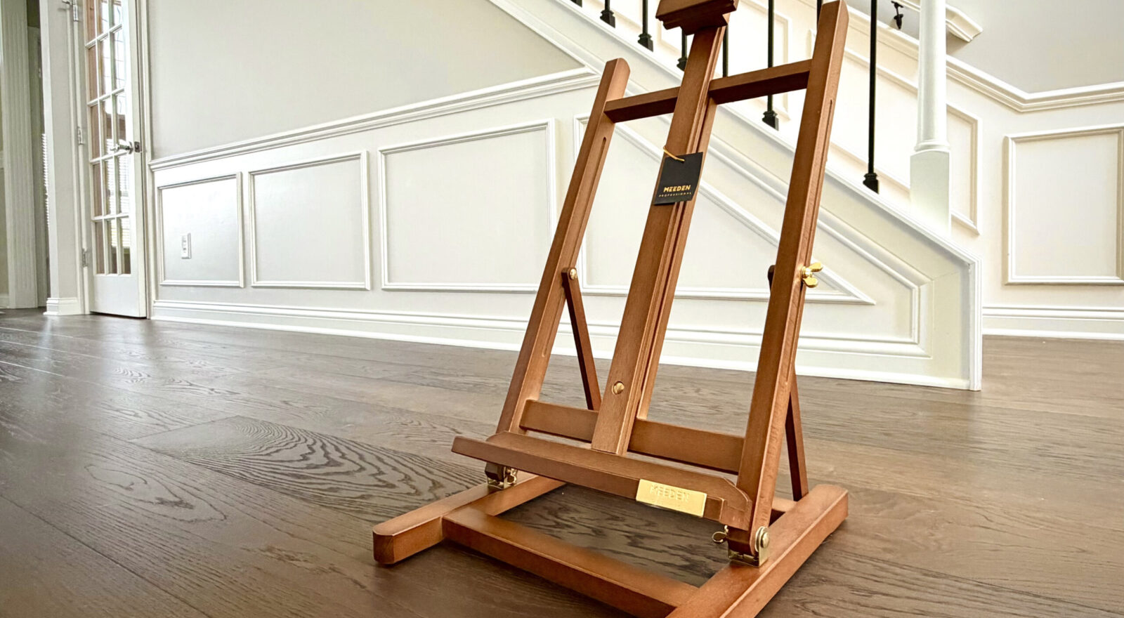 Easel